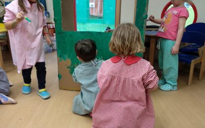 Descubrimos las profesiones en 4 años