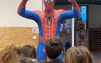 ¿Superheroínas y superhéroes en el cole?